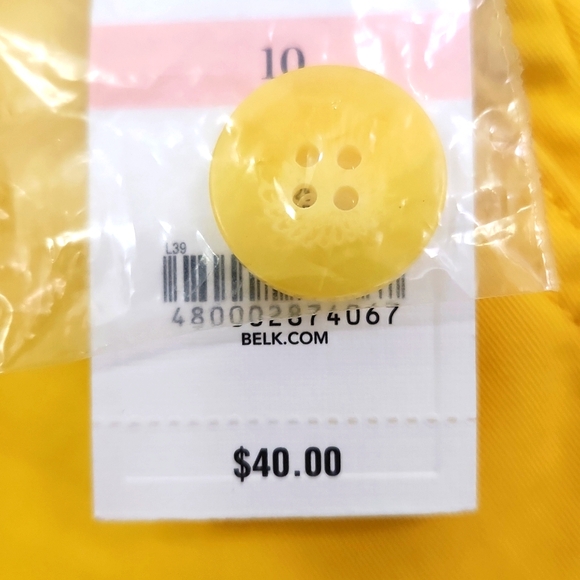 Pretty, new, bright yellow shorts by Crown & Ivy. Excellent condition! - Picture 6 of 8